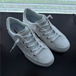 New Skechers Street Arch Fit Arcade. Size 9,5 U.S.